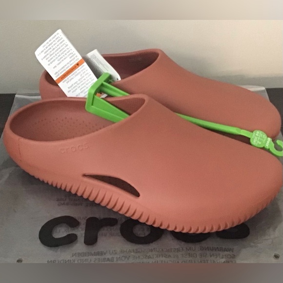 Crocs Mellow Recovery Clog - Picture 2 of 4